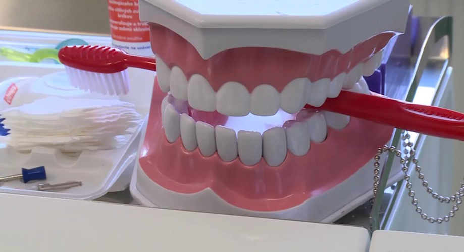 Zubný asistent (ZUA)